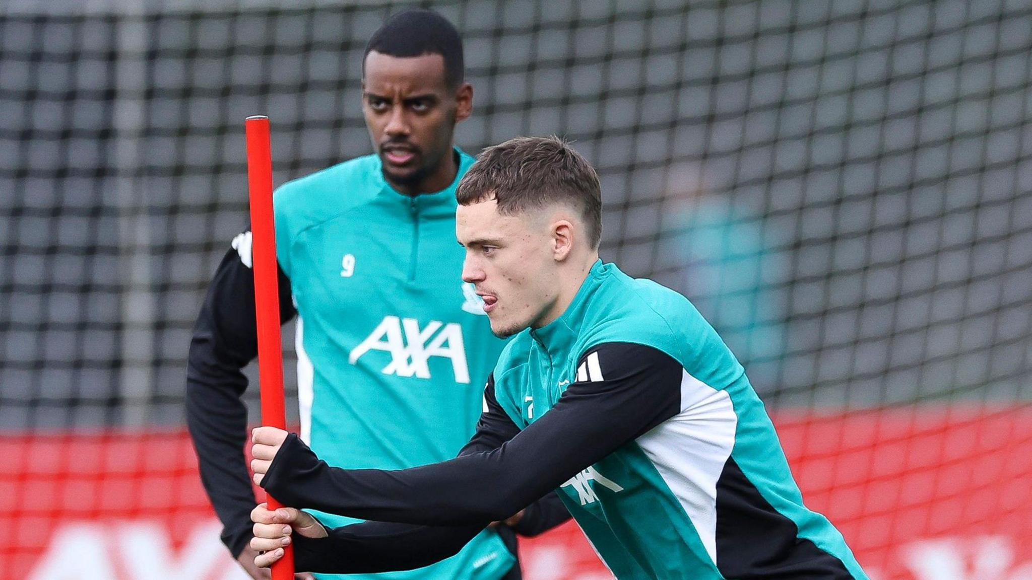 چالش‌های آرن اسلات برای خروج از بحران لیورپول؛ راه‌حل‌ها و توصیه‌ها برای بازگشت به مسیر موفقیت